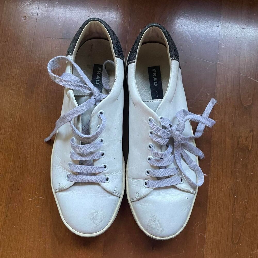 Frau Women's Black and White Trainers